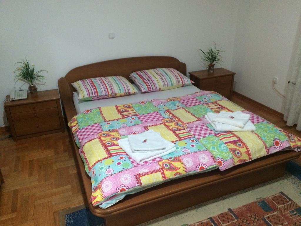 Guest House Seperic Jastrebarsko Δωμάτιο φωτογραφία