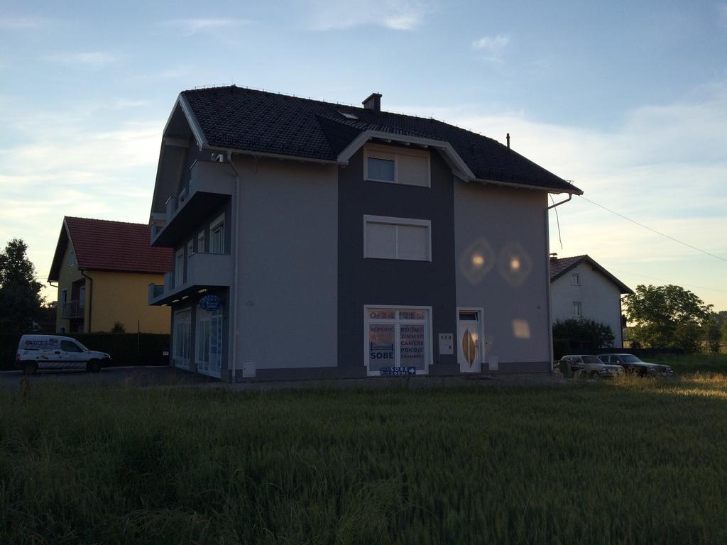 Guest House Seperic Jastrebarsko Εξωτερικό φωτογραφία